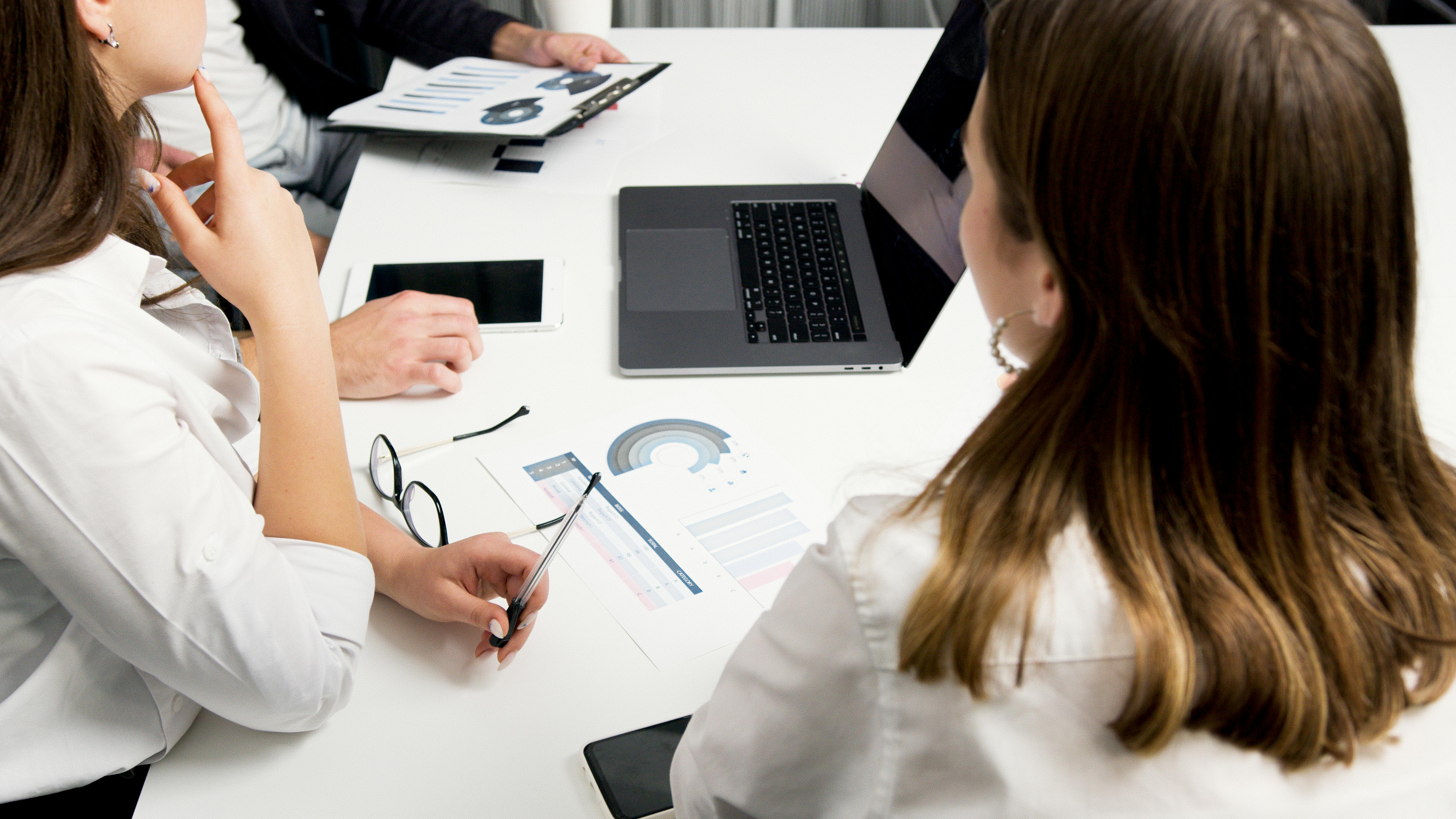 What Should You Delegate to a Virtual Assistant?